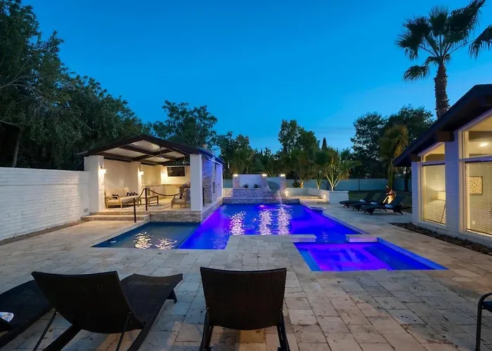 Desert Retreat Holiday home